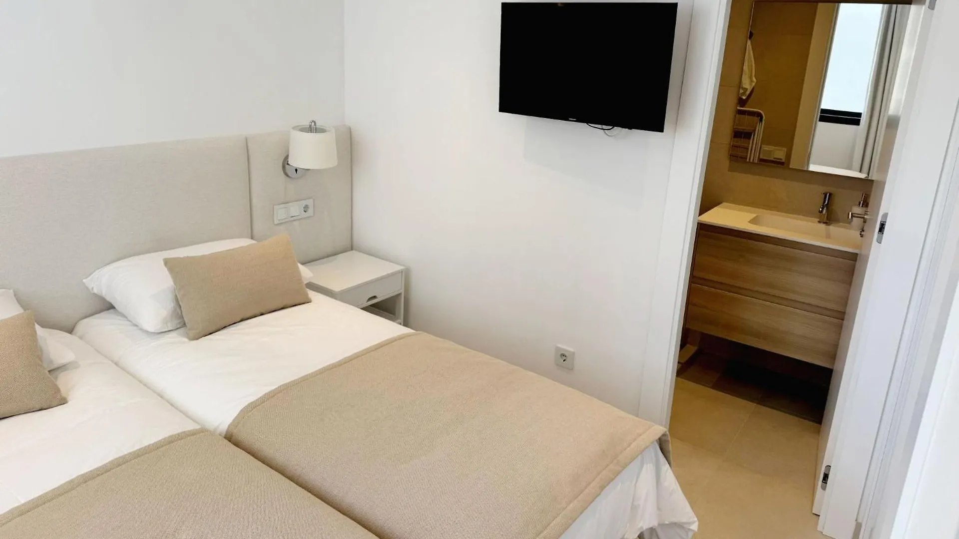 Apartment Apartamento Laviu 2B By Croma Estepona